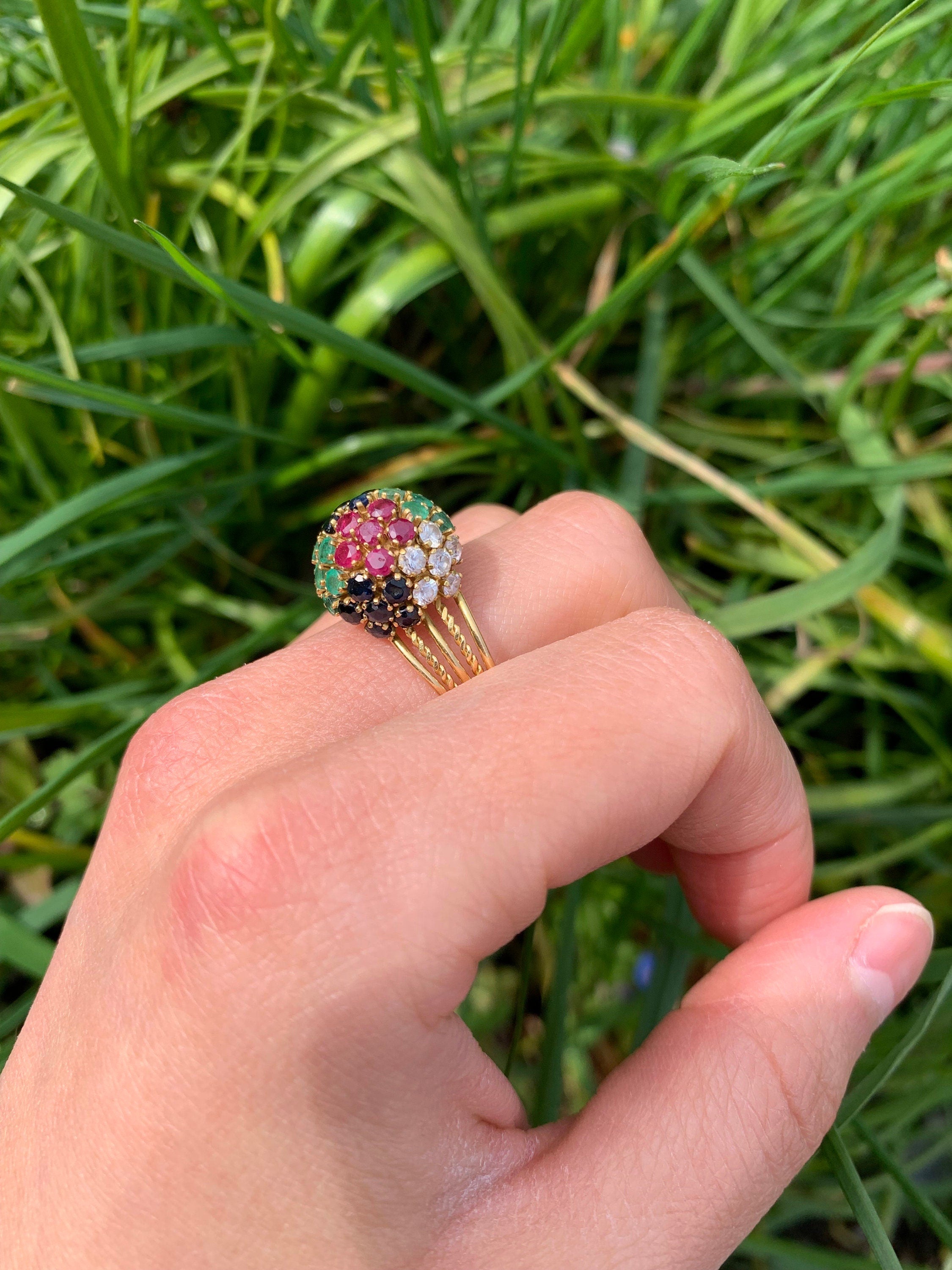 Anillo de cúpula de oro vintage de 18k, esmeraldas de rubíes de zafiro y anillo de oro CZGold de diamantes, anillo de cóctel, regalo de cumpleaños de aniversario, tamañoUK O 1/2, EE.UU. 7 1/4