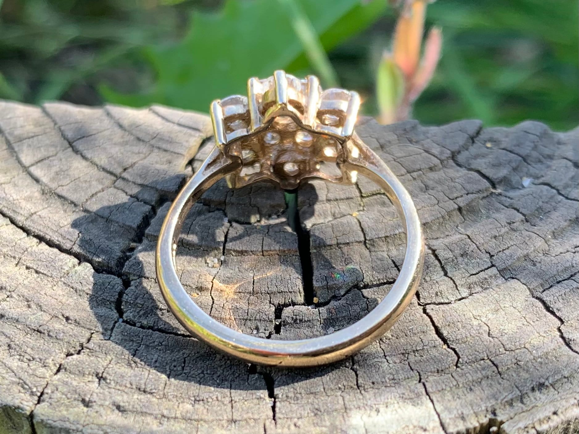 خاتم ذهبي من مجموعة الياقوت الأبيض عيار 1.54 قيراط مملوك مسبقًا عيار 9 قيراط