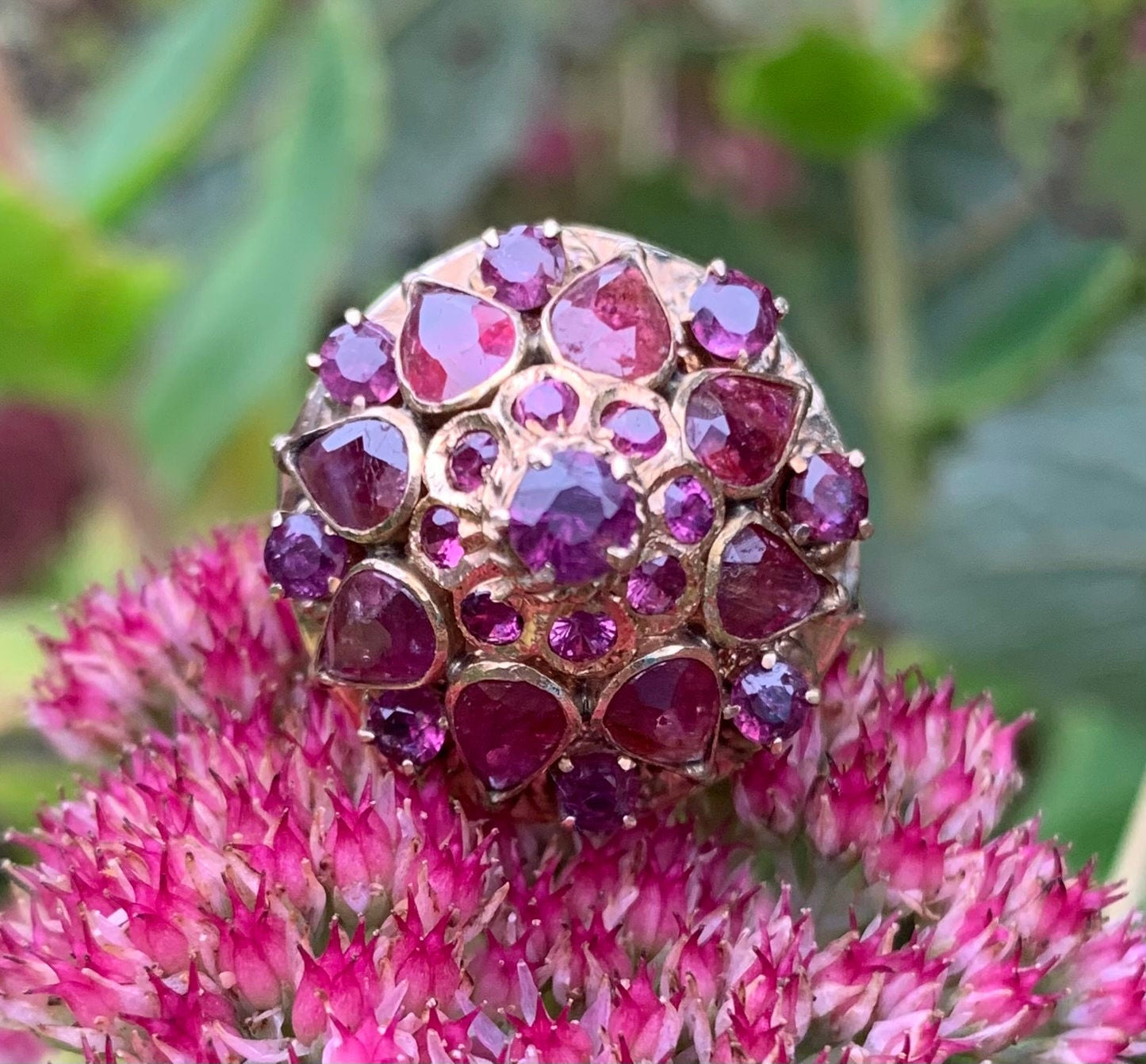 Pre-owned 6cts Ruby set in 14k Gold Harem  Ring