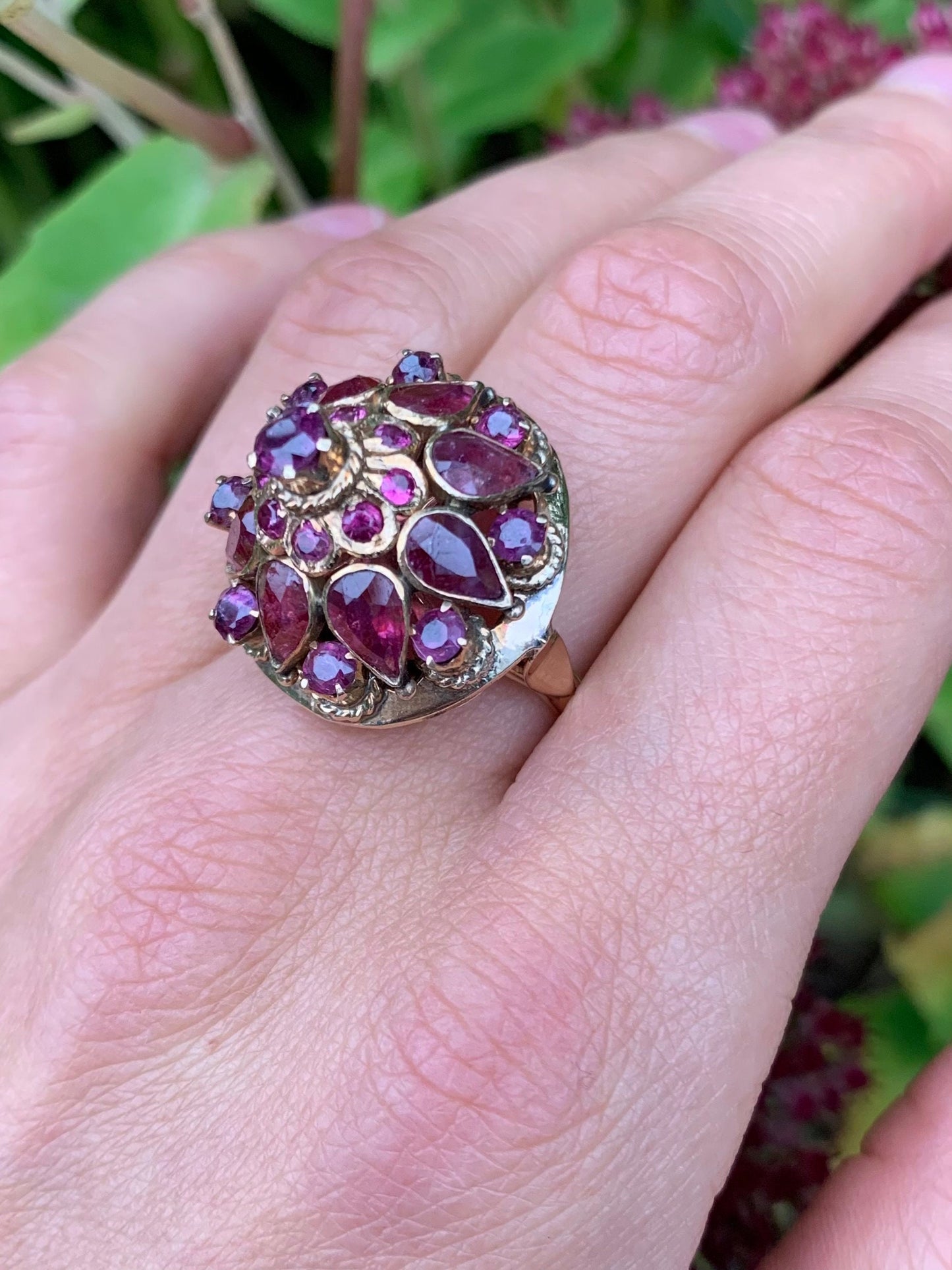 Pre-owned 6cts Ruby set in 14k Gold Harem  Ring