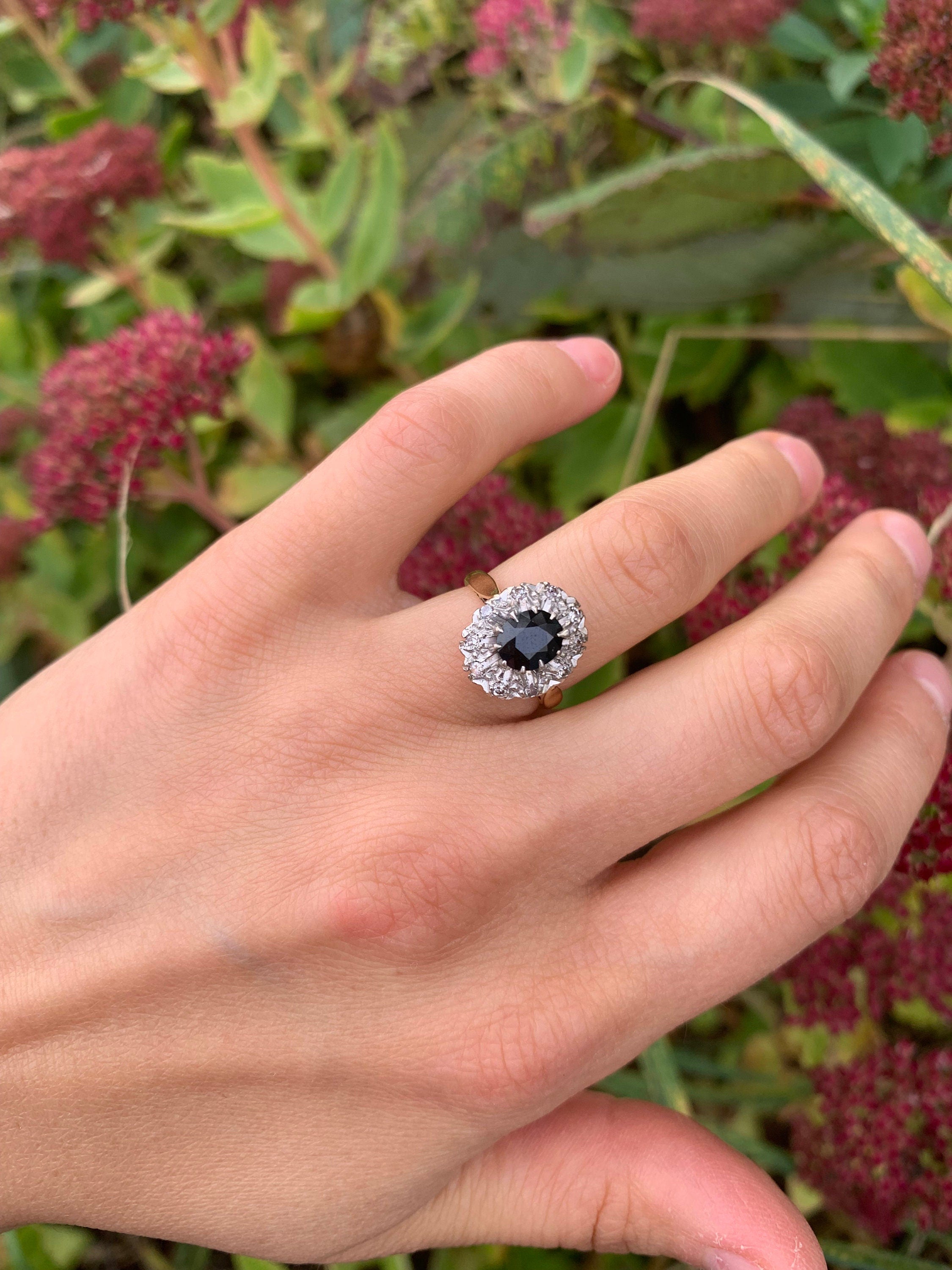 Pre-owned Vintage 18ct Gold Sapphire & Diamond Ring