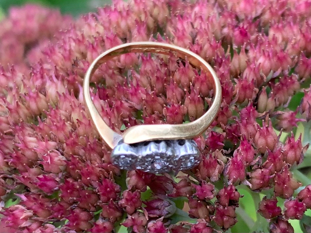 Pre-owned 18ct Gold Trilogy Diamond Ring