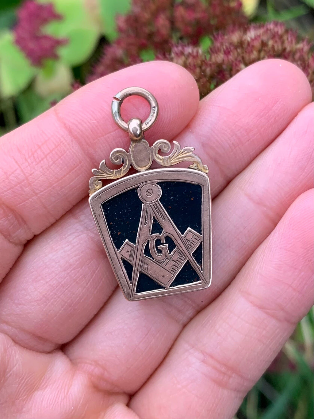 Colgante antiguo de piedra de sangre masónica de oro de 9 quilates y fob de cornalina