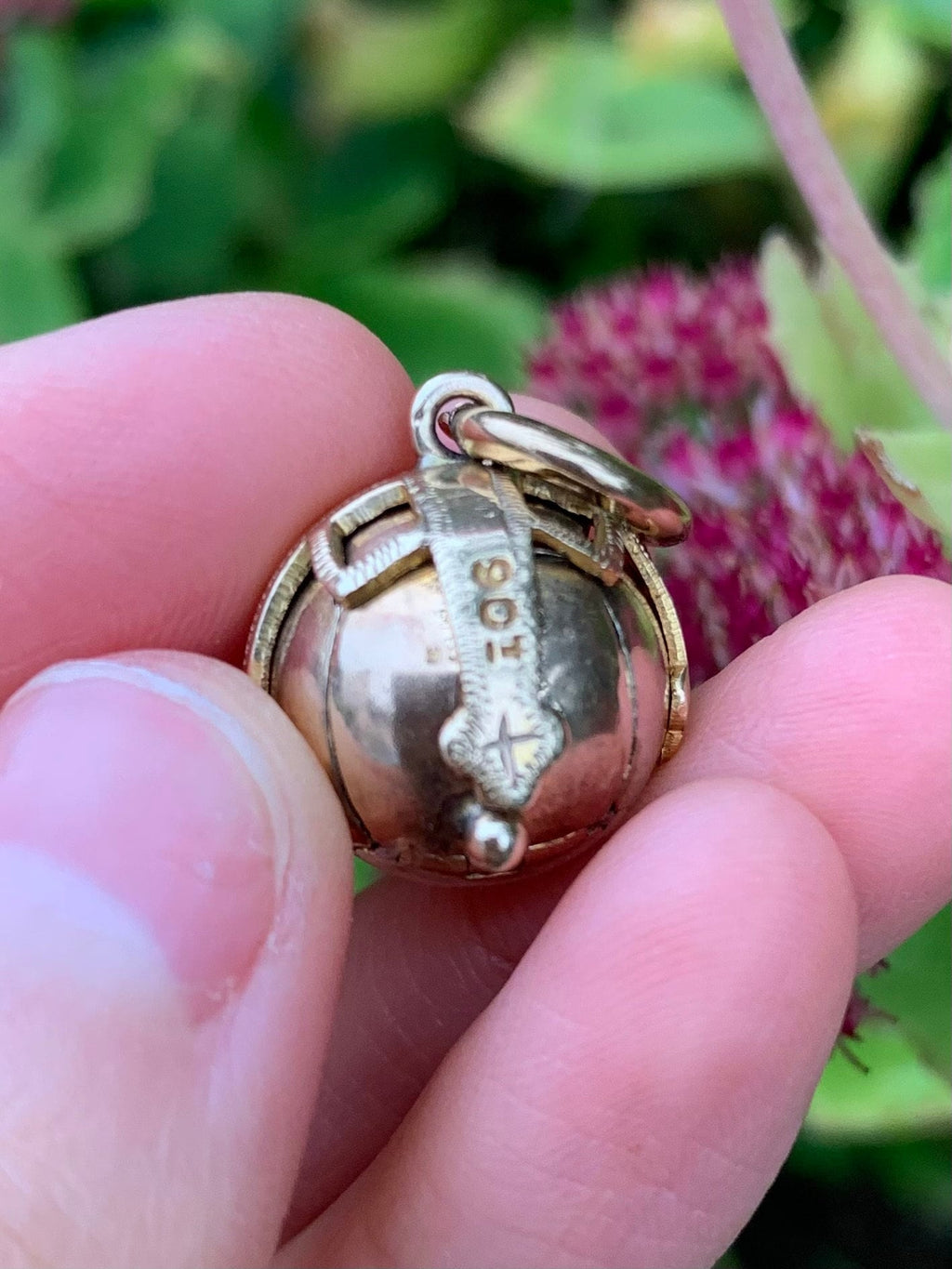 Bola Masónica Secreta Antigua de Oro de 9 Quilates