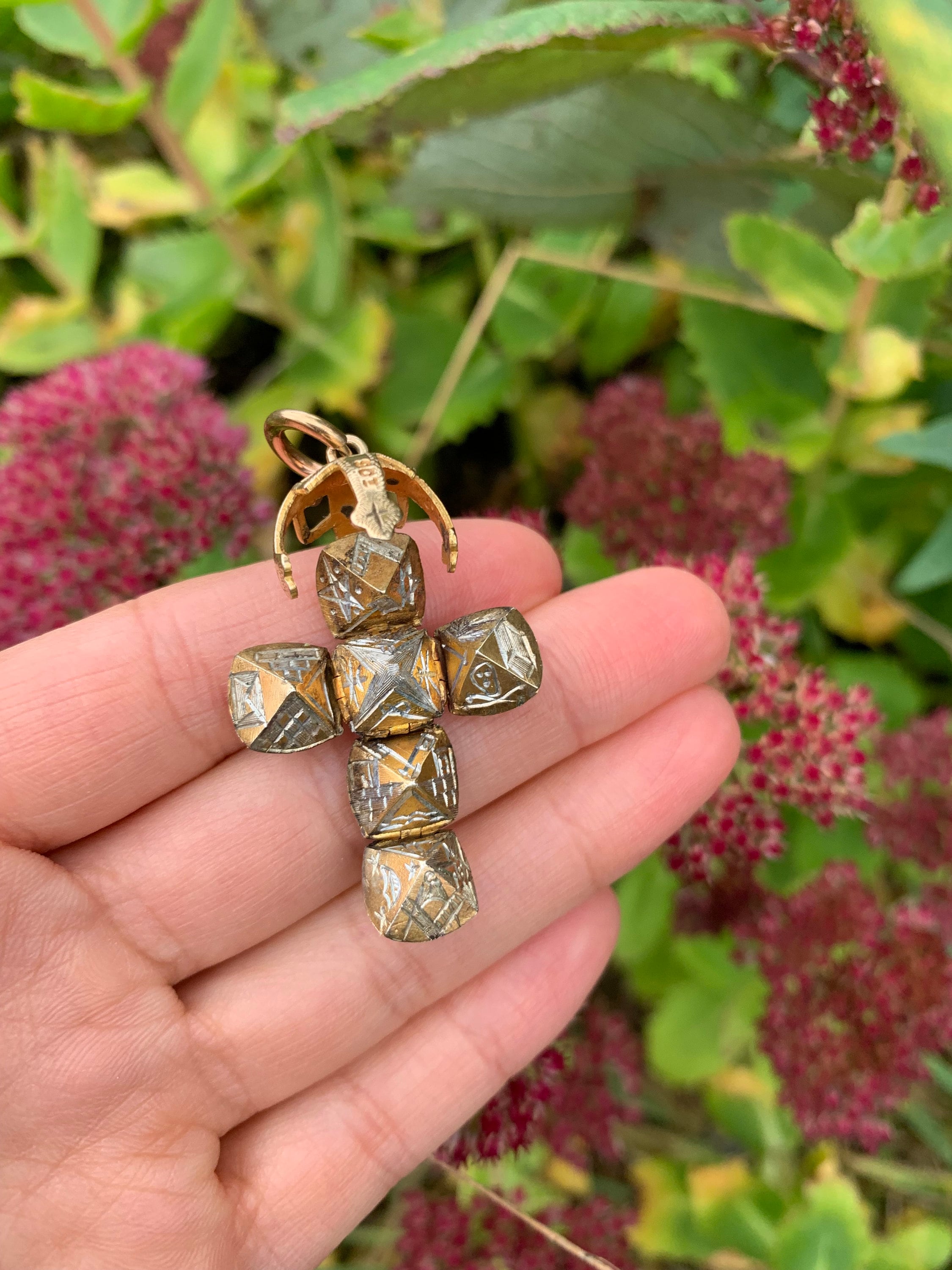 كرة ماسونية سرية ذهبية عتيقة عيار 9 قيراط